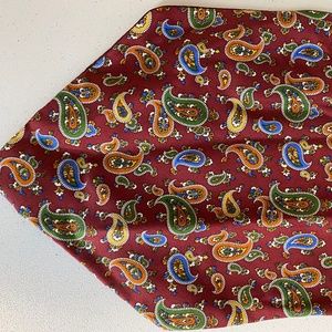 Cravat / Ascot in Pure Silk - Deep Red Paisley